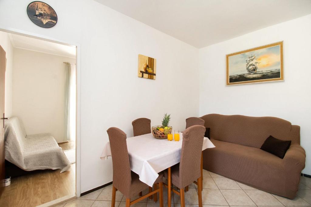 Apartment Ivan Vrsi photo 4