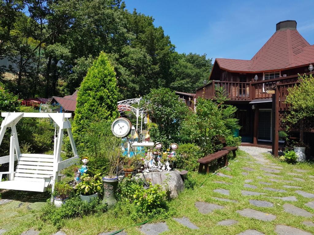Finland Village Pension photo 3