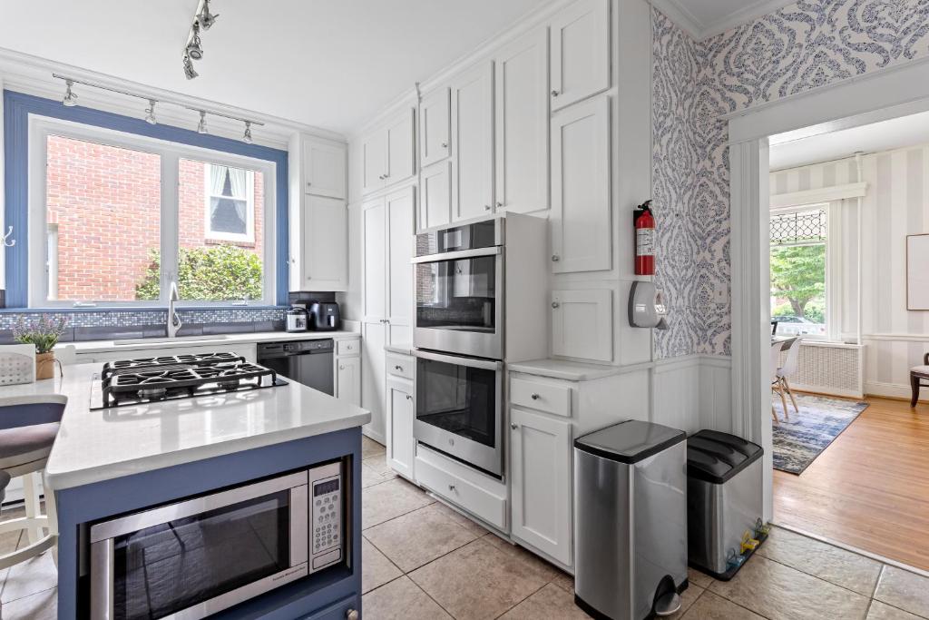 NEW! Modern Victorian Home photo 4