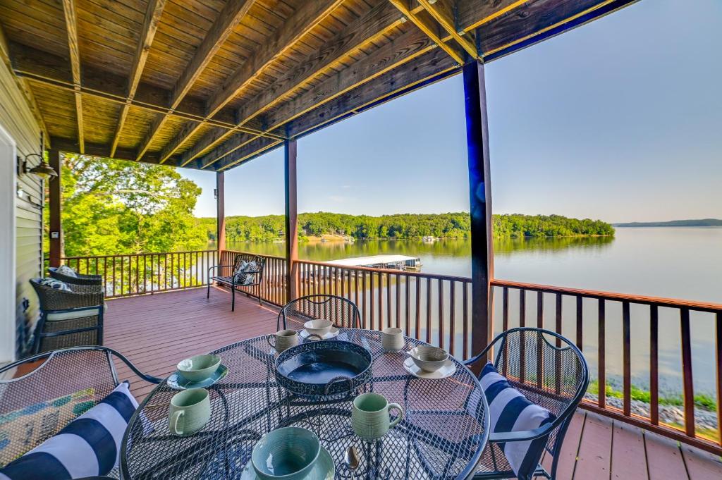 Lakefront Murray Vacation Rental with Deck and Views!
