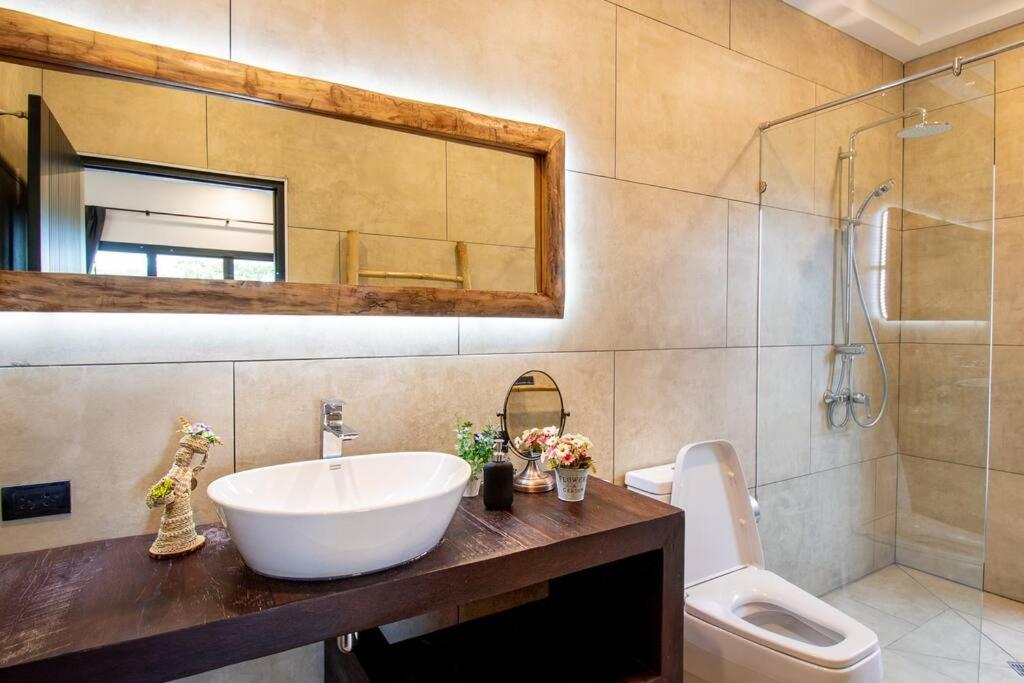 RUSARDI Poolvilla Ao Nang - new Villa 4 Bedrooms 4 Bathrooms, 10m Pool photo 3