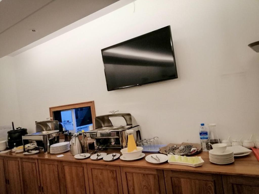 Yangon Win Hotel photo 1