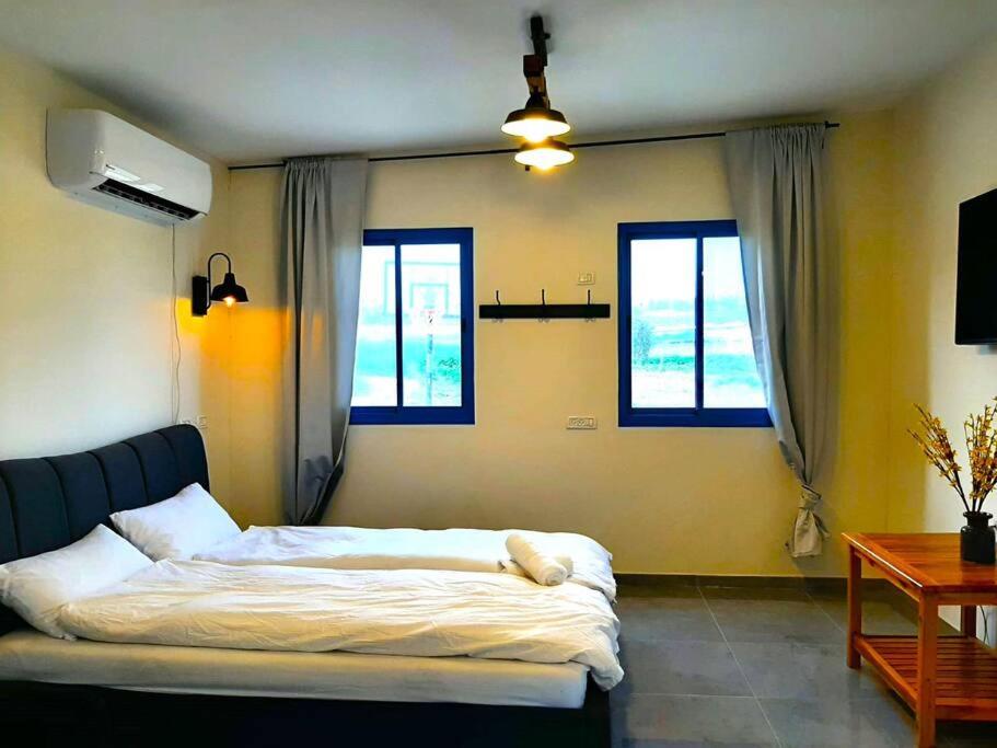 Bein Tavor Lekineret- quiet cabin in Neve Ilan photo 1