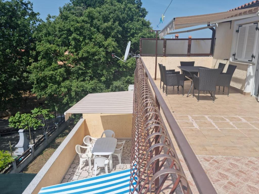Apartments Lara photo 3