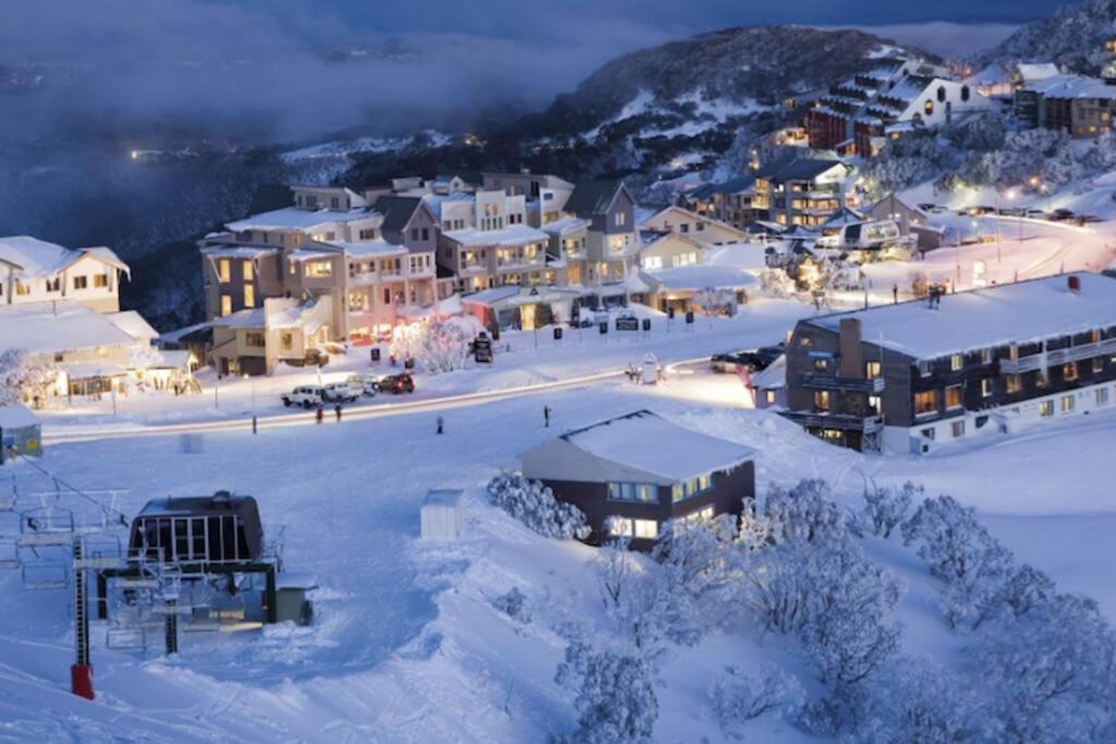 Luxury Alpine Apartment in the Centre Of It All