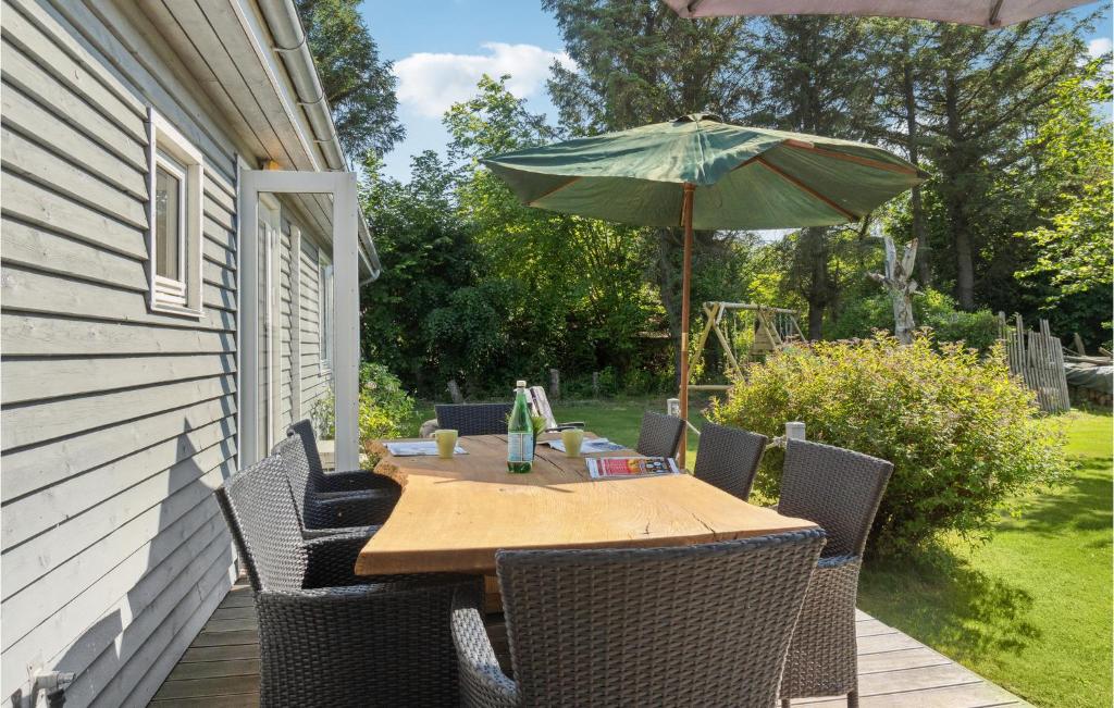 Amazing Home In Storvorde With 4 Bedrooms, Sauna And Wifi photo 3