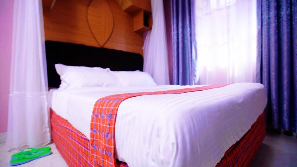 Amboseli Getaway Hotel - Tap to explore photos