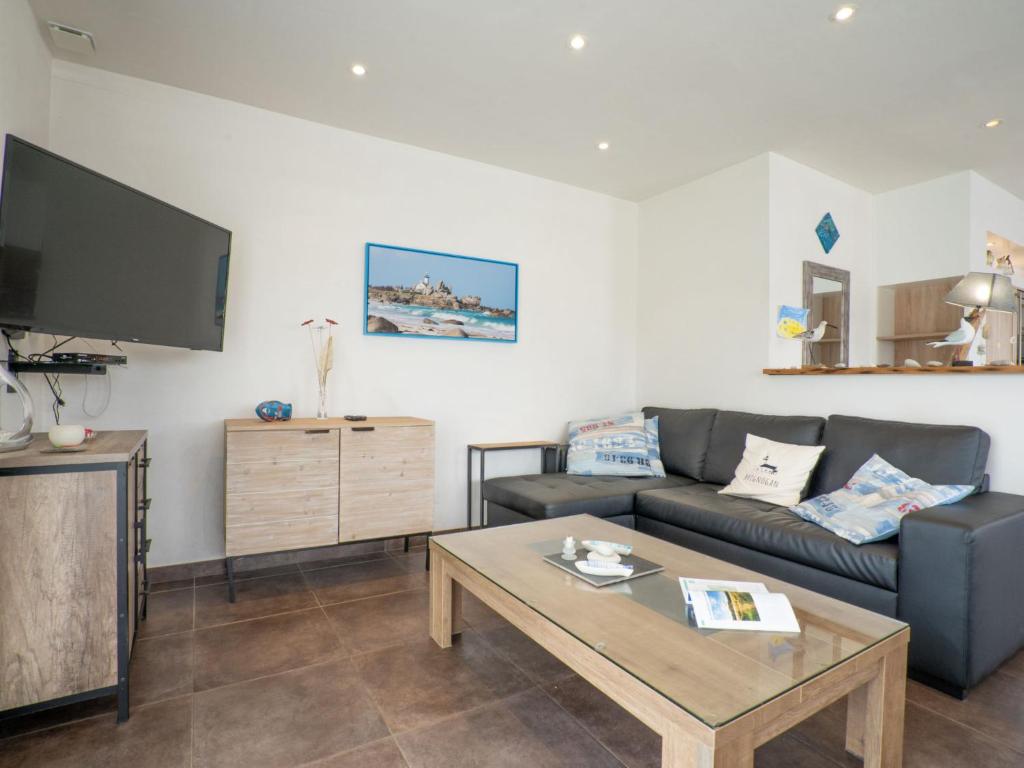 Apartment Les Chardons Bleus 1 - BRP204 by Interhome photo 1