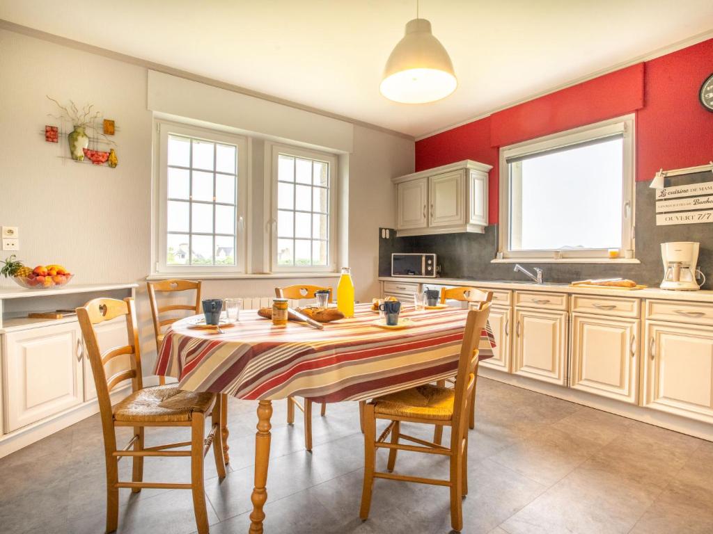 Holiday Home des Aulnes - CED209 by Interhome photo 3
