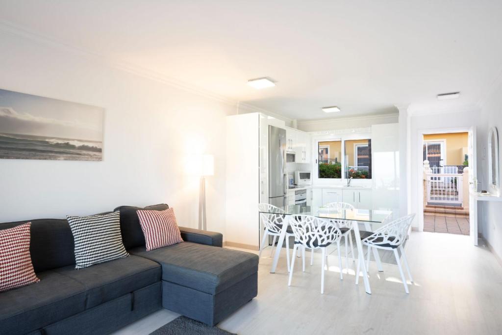Cosy flat with sea views in Santa Ursula photo 4