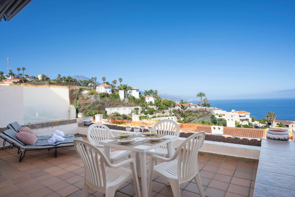 Cosy flat with sea views in Santa Ursula photo 3