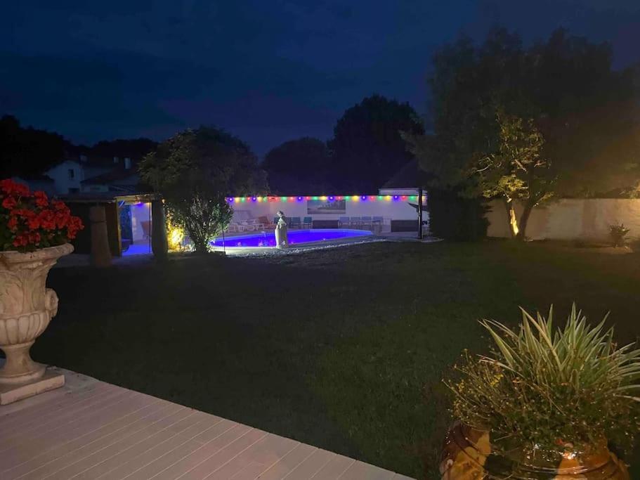 Maison avec piscine et jardin photo 4