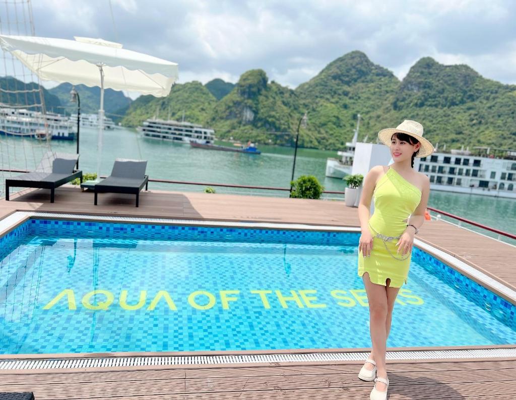 Aqua Of The Seas Cruise Halong