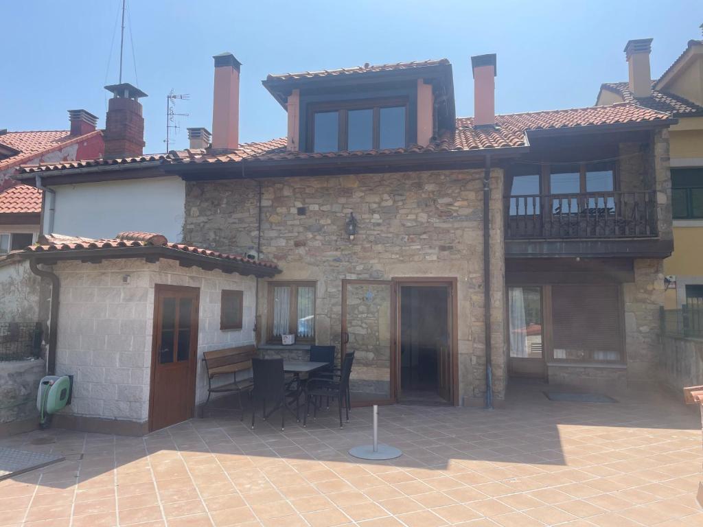 Precioso apartamento con jardín La Santina 1B photo 2