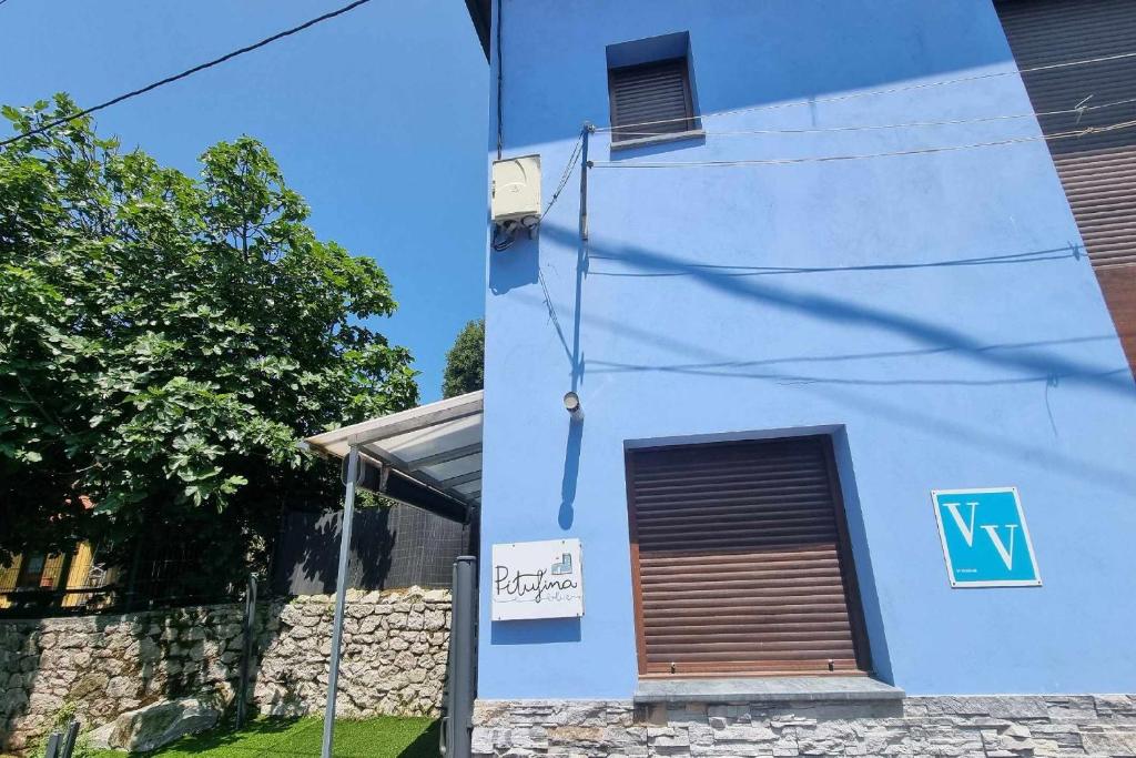 Vivienda Vacacional La Pitufina Blue photo 1
