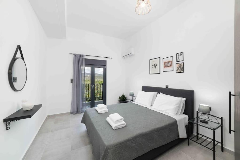Drakonakis house 3bd istron photo 3