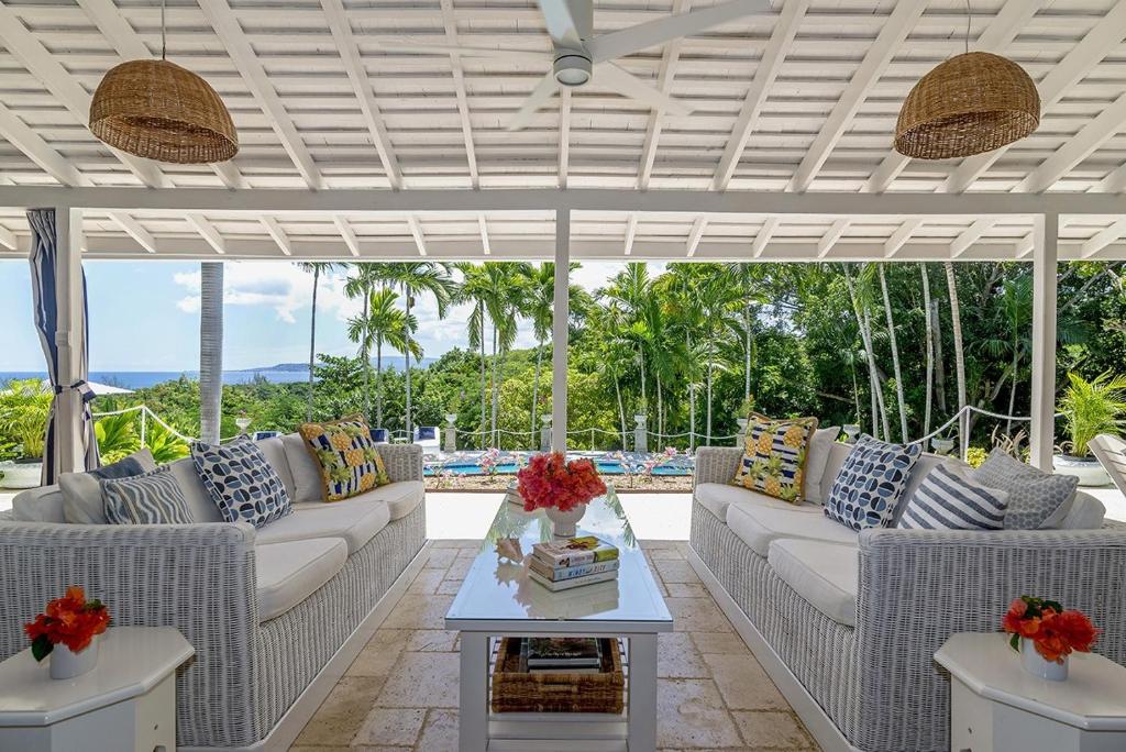 Luxurious 5-bedroom cottage with Private Pool photo 2
