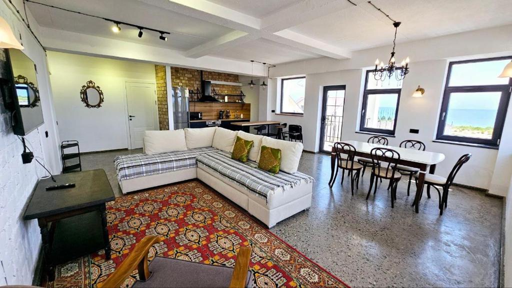 Alma Villa Guest House - Bosteri photo 2
