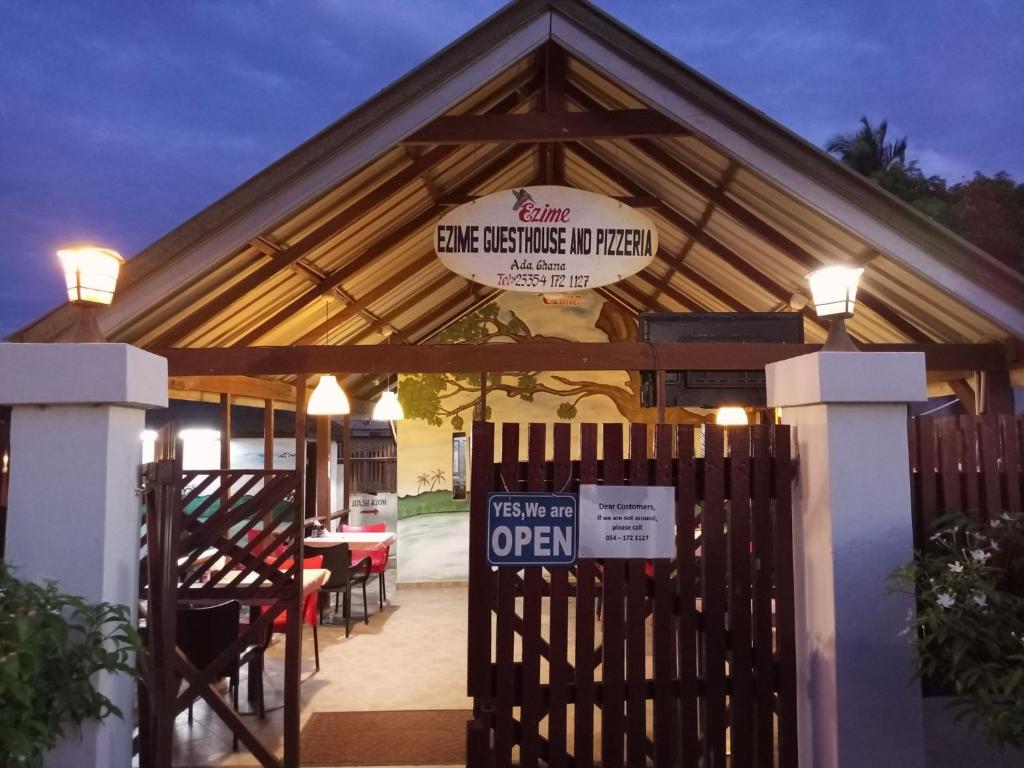 Ezime Guesthouse And Pizzeria photo 2