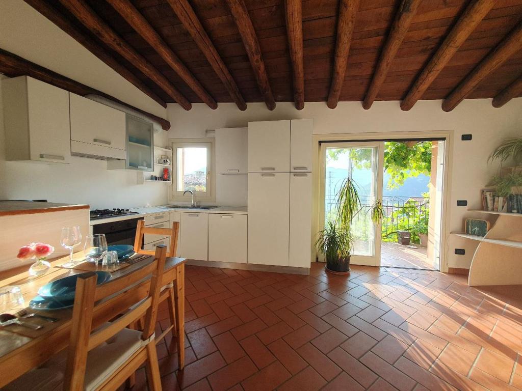 Island Sunset House photo 1
