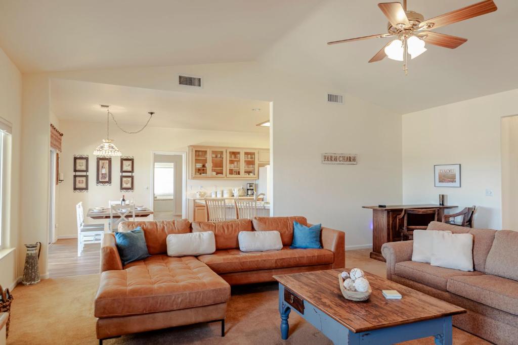Paso Robles Pinot Paradise SLEEPS 10 photo 3