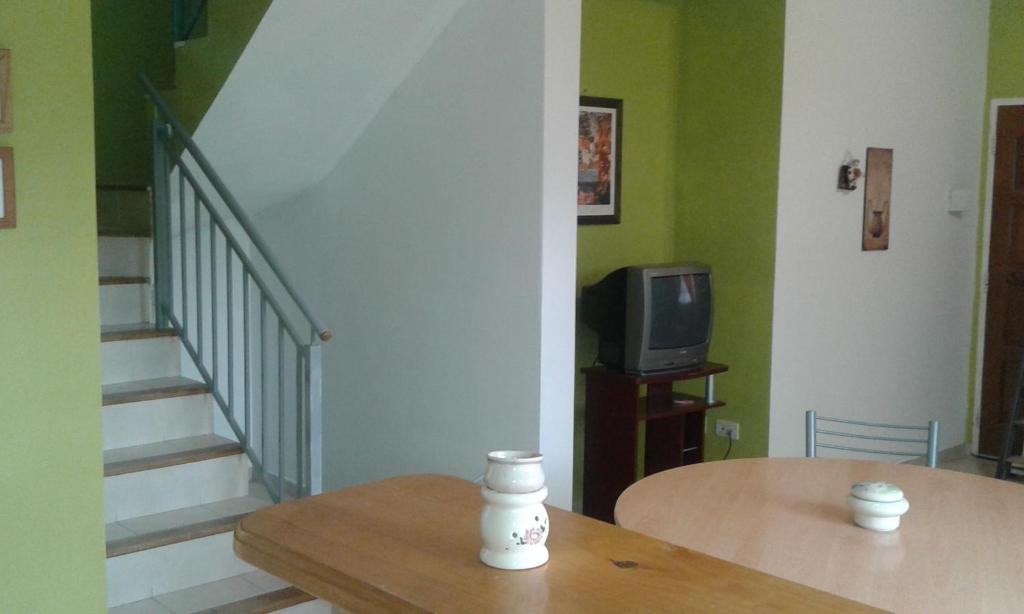 Davies Apartment photo 2