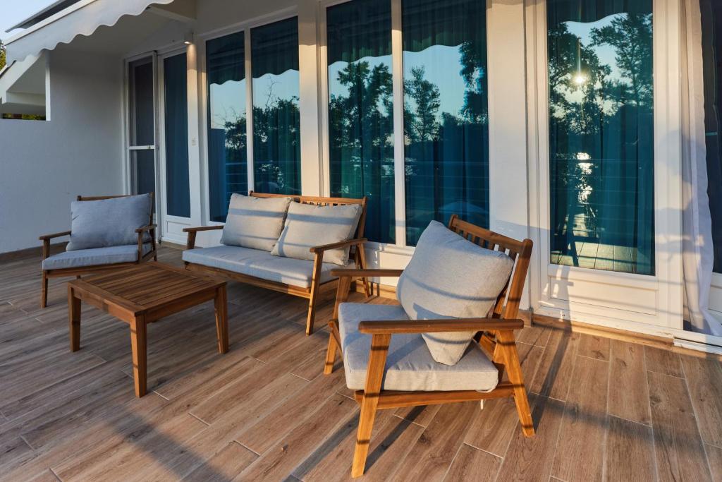 River Breeze House photo 1