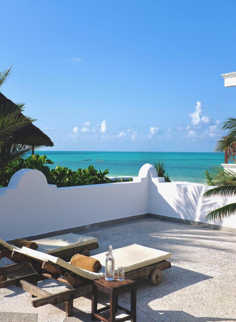 Mwendawima Beach Villa photo 4