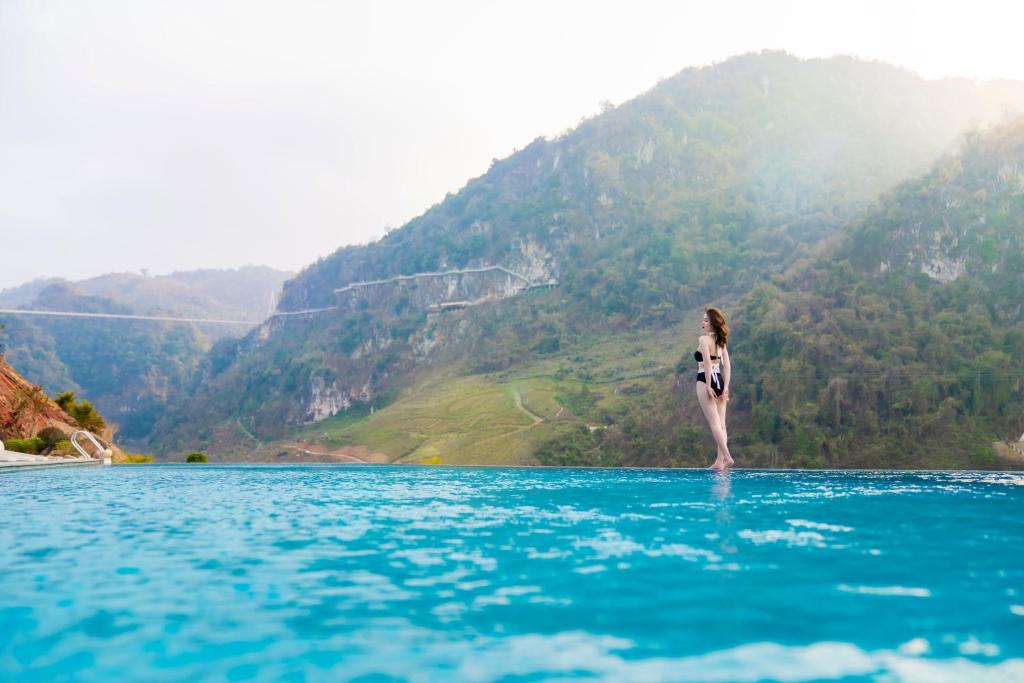 Mộc Châu Island Mountain Park And Resort - The Bullet Hotel