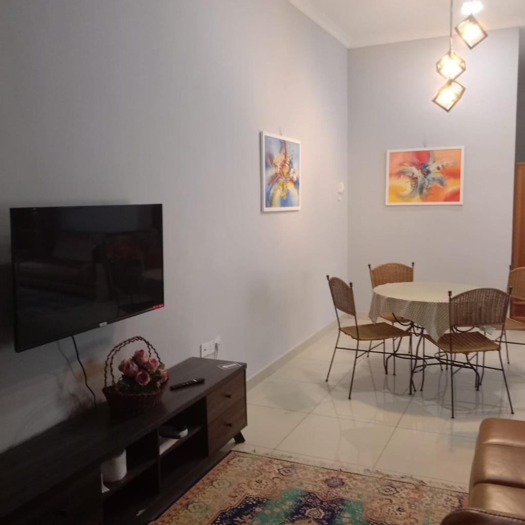 Sarod Inn Meru Homestay 3-bedroom Apartment photo 3