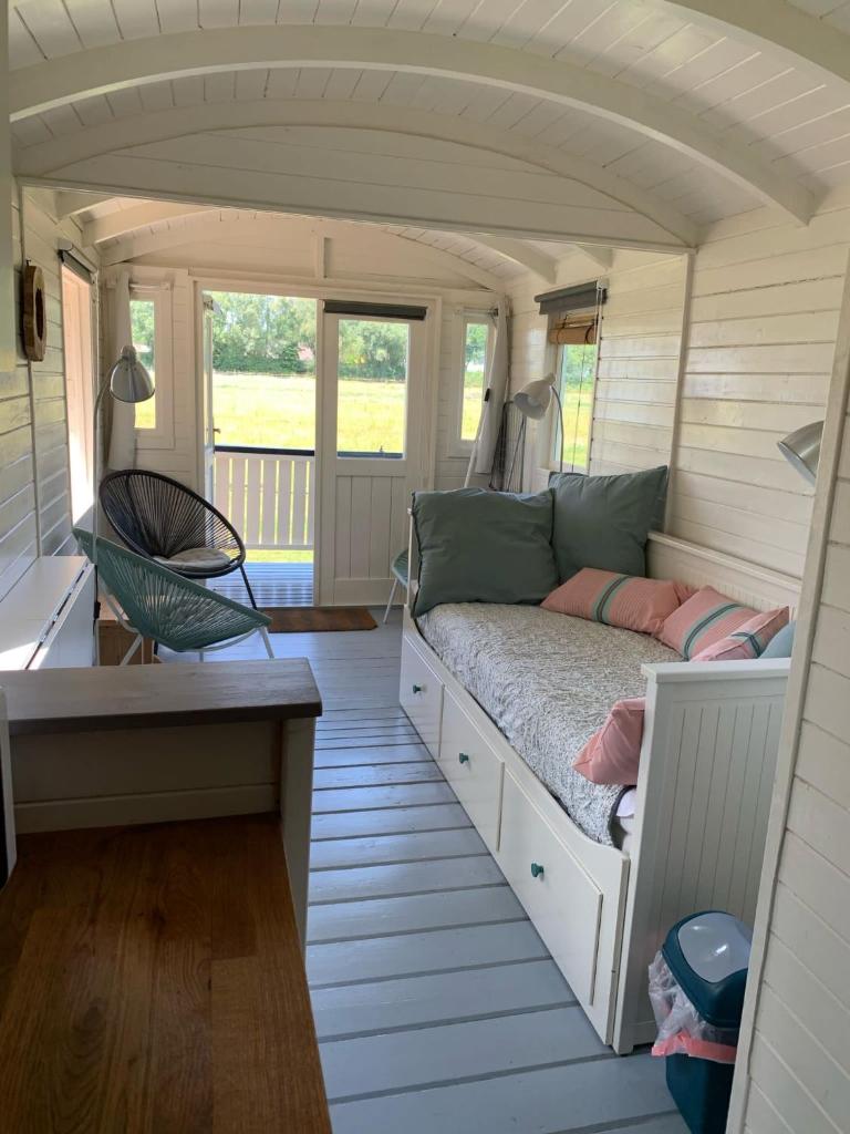 Pipowagen Madelief UNIEK natuurbad met strand exclusief voor onze gasten photo 4