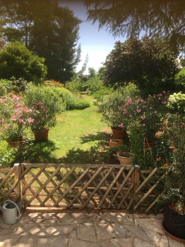 Maison Anne face to park in Vernon Giverny photo 4