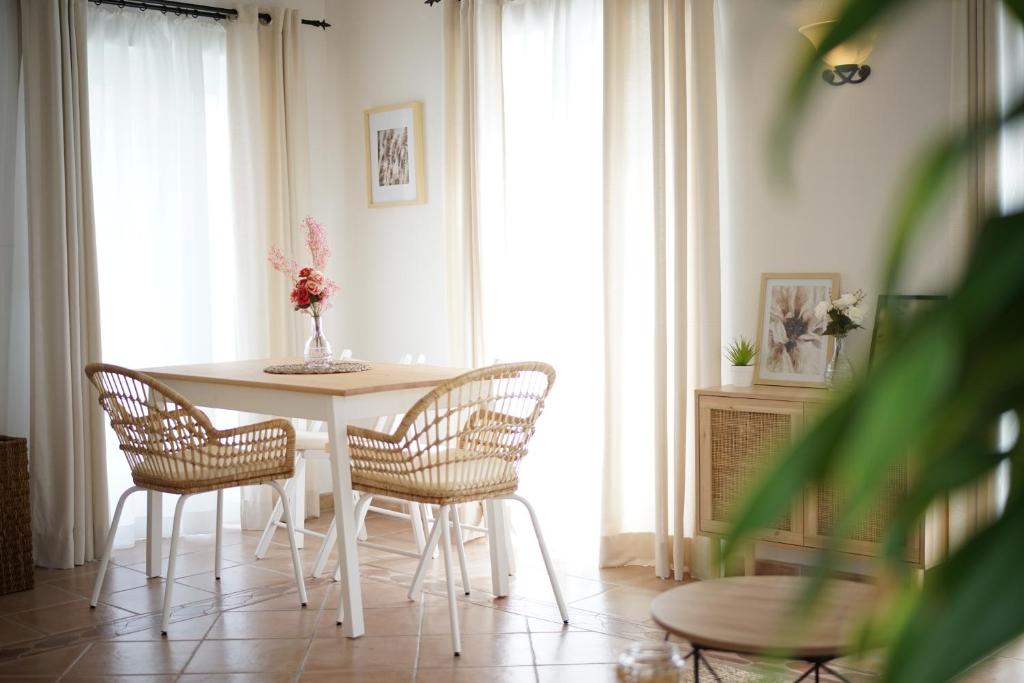 Exklusives Apartment & Balkon - Tap to explore photos