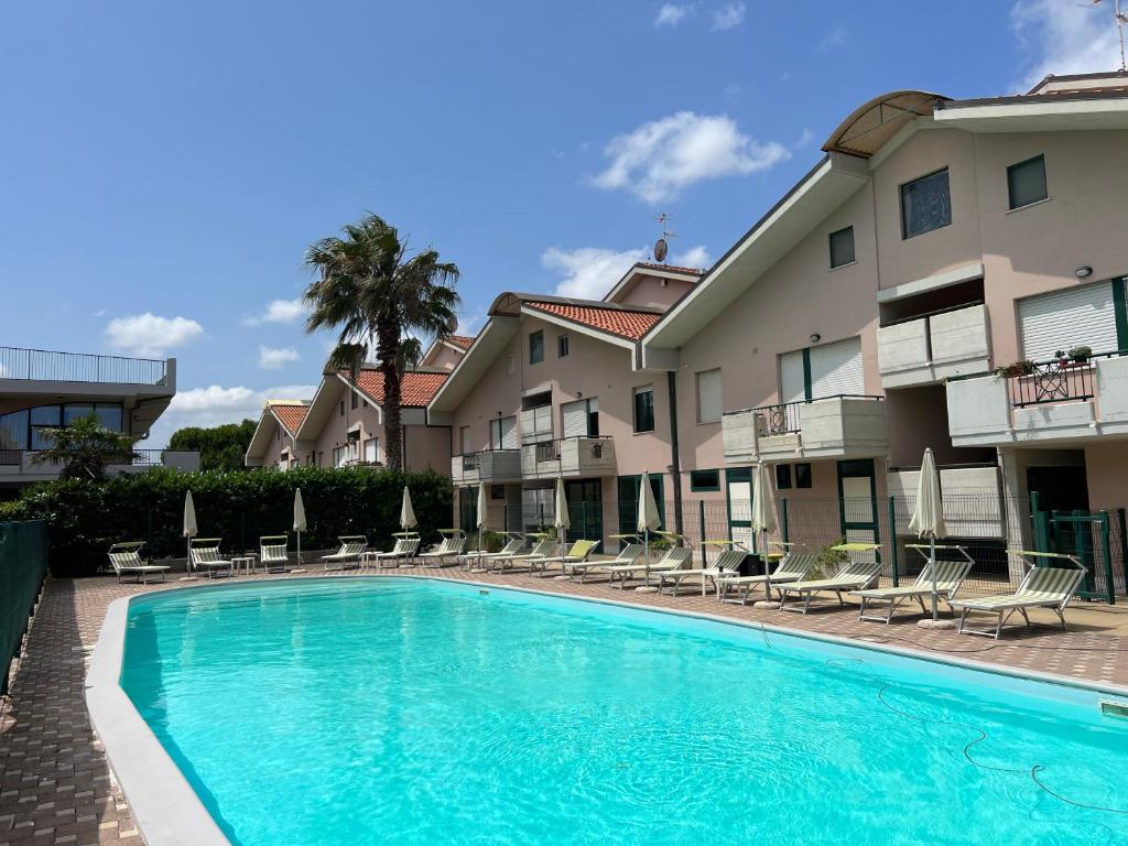 Maison Chic Montenero Marina photo 1
