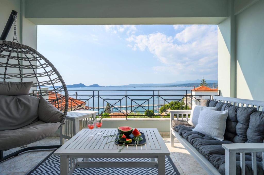 Zoe’s sea view photo 1
