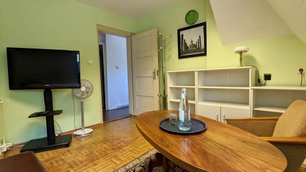 Große Ferienwohnung mit Loggia und Garten in Cottbus (direkt am Klinikum) photo 2
