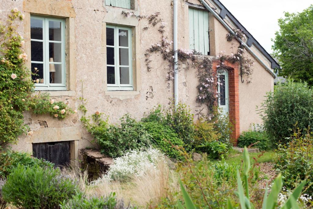 Maison de vacances Les Mésanges, à Ménessaire photo 3
