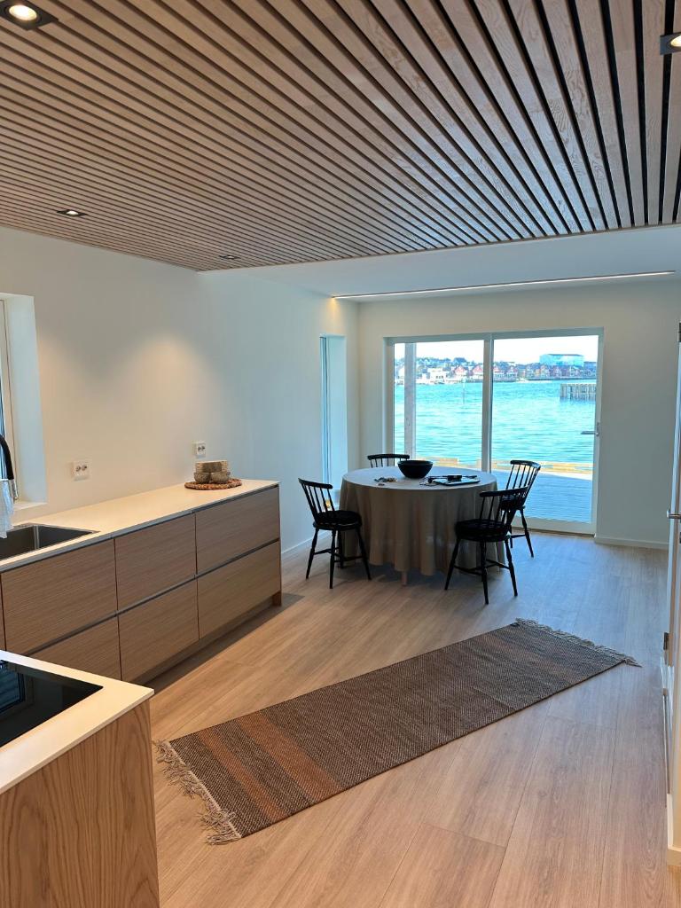 The Modern Fisherman Cabin Lofoten photo 2