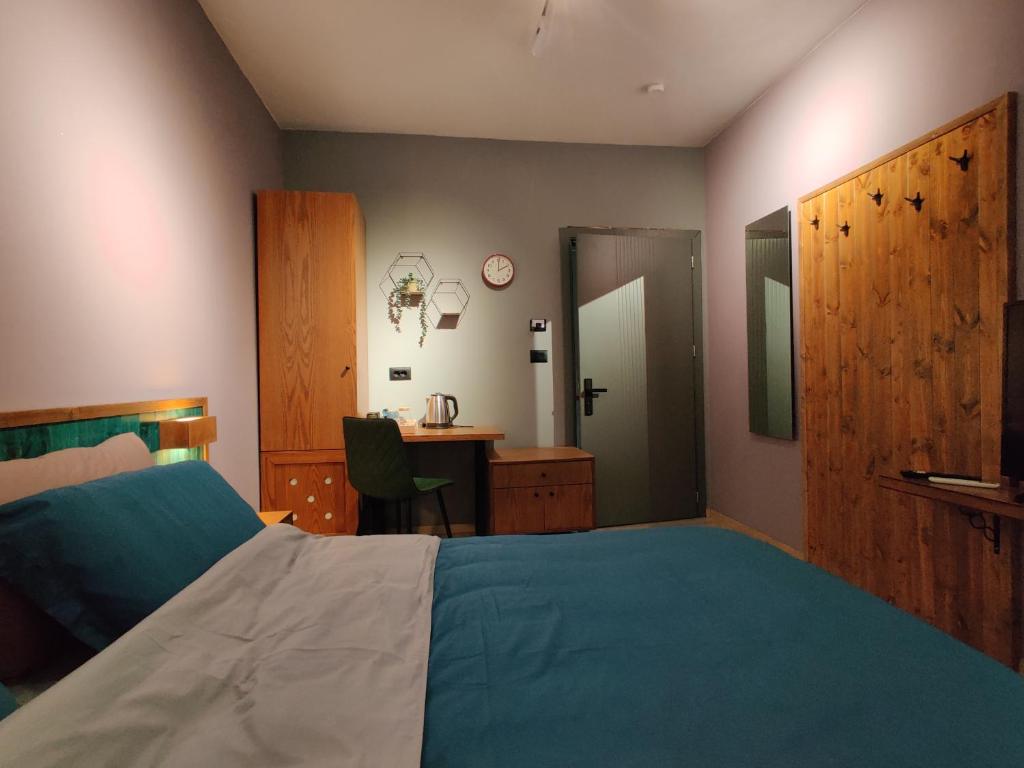 Piro's Cozy Rooms - City Centre photo 4