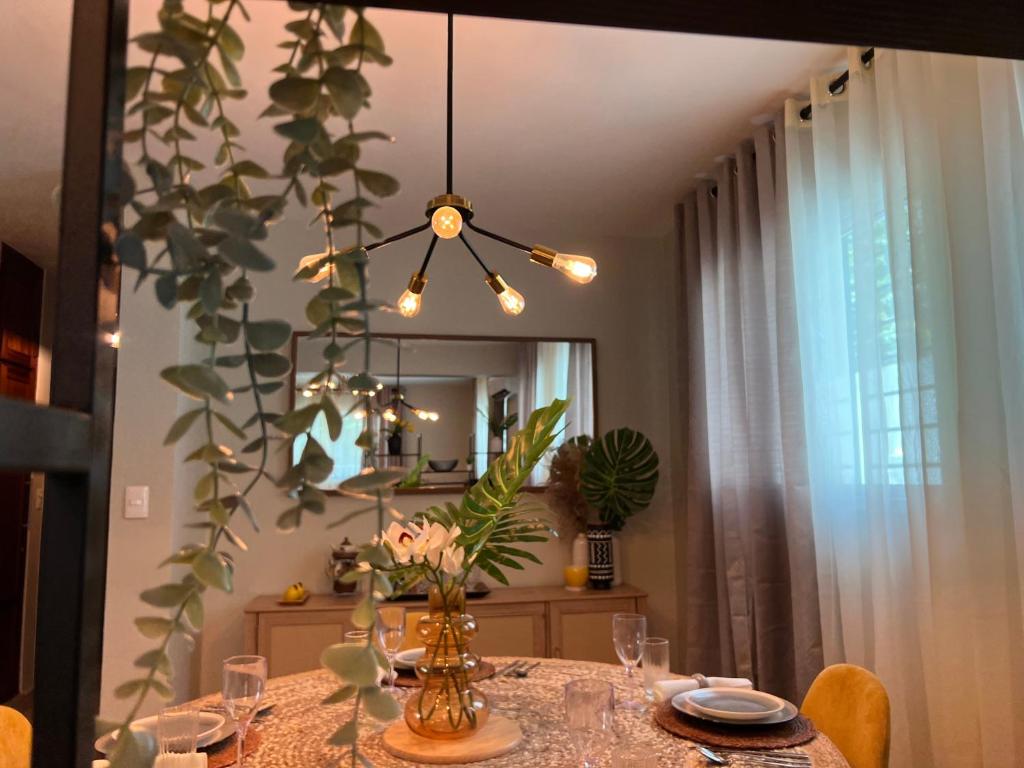 Modern luxurious apartment photo 3
