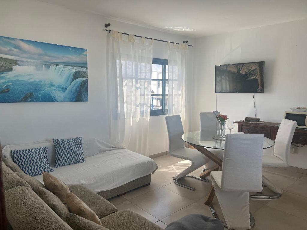 Las Rosas Apartment (Adults Only) photo 3