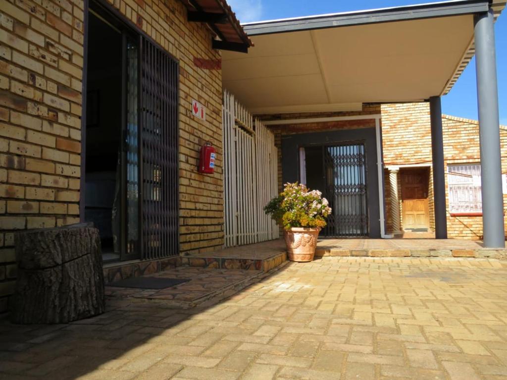 Kgatholoha Guest House photo 1