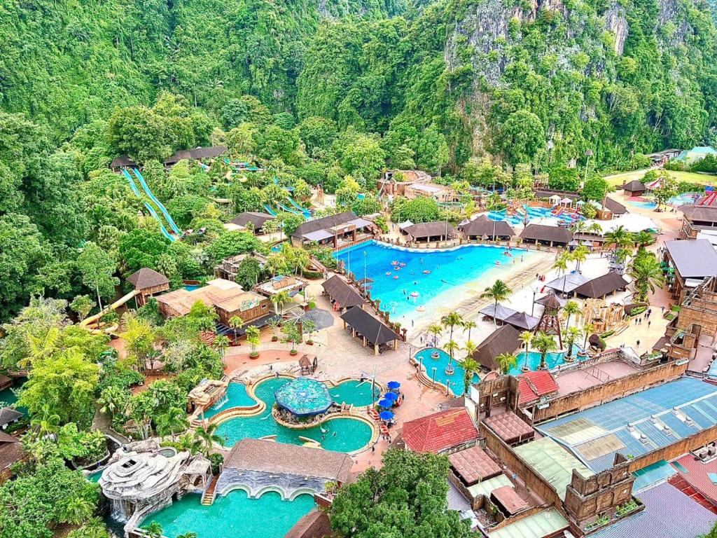 Hotspring 2Room Oasis Suit @ Sunway Onsen with Theme Park View(5pax) photo 2