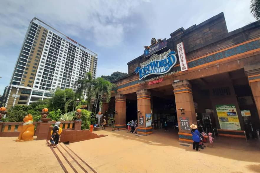 Hotspring 2 Room 1512 Suite @ Sunway Onsen with Theme Park View 4 pax