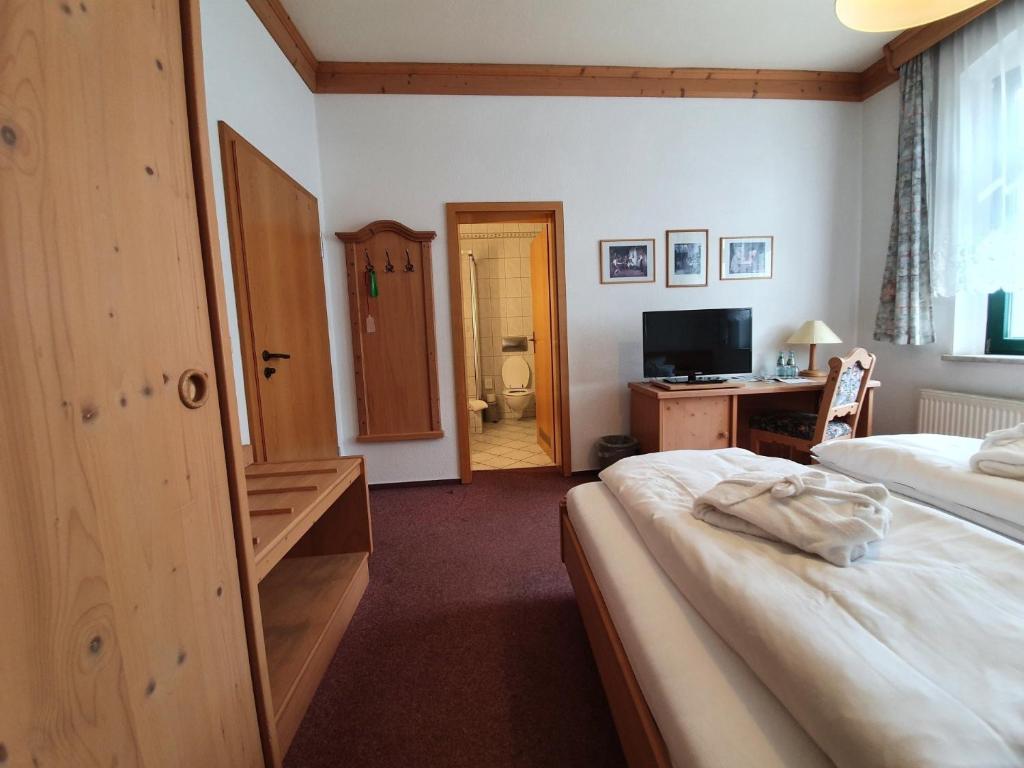 Hotel Stadt Olbernhau photo 2