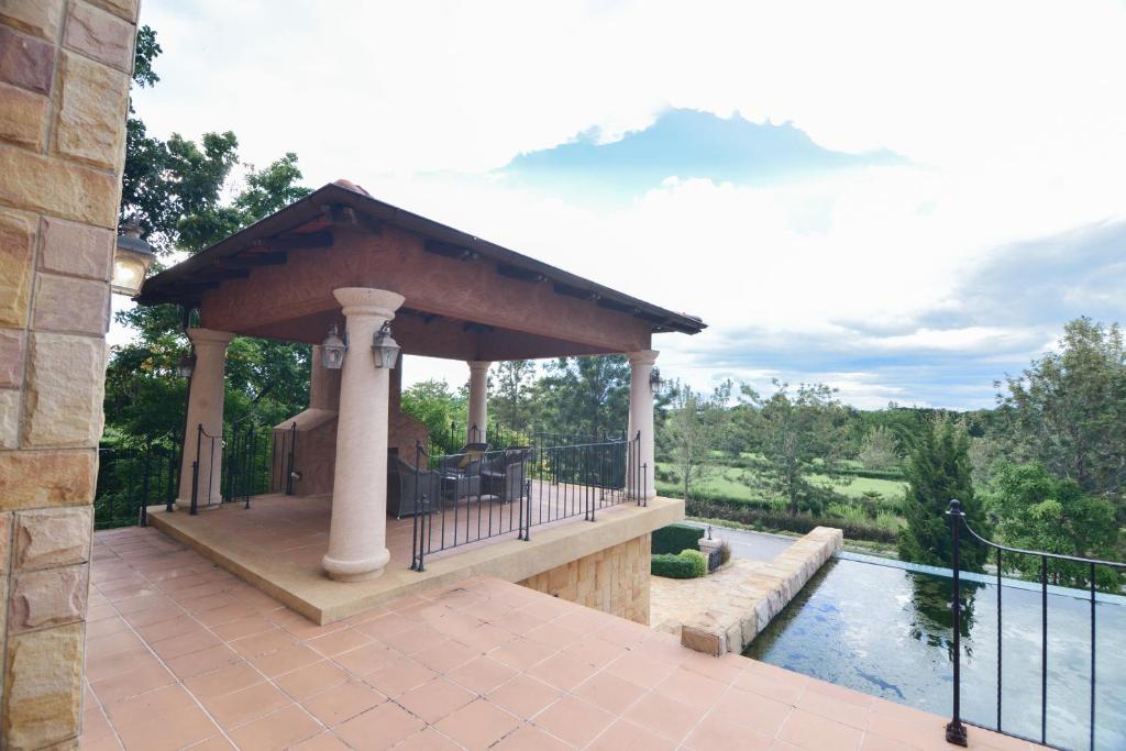 *Pool Villa* Toscana Valley House 4 Bedrooms 10 Guests photo 2