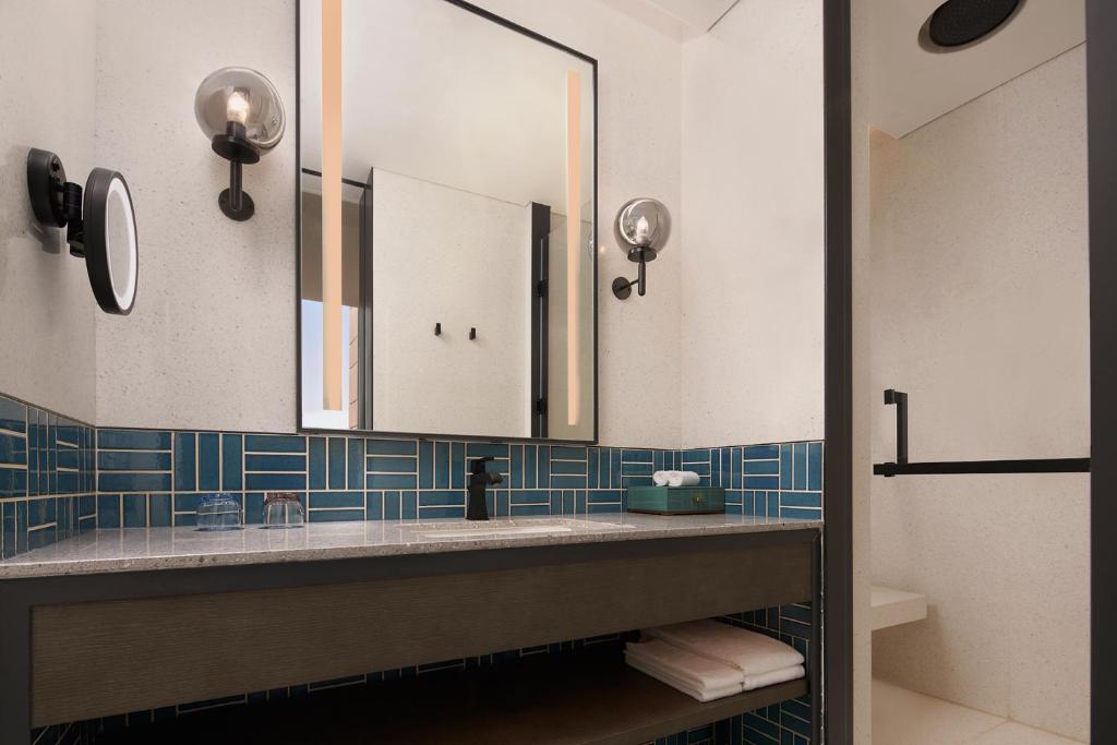 Four Points by Sheraton Tianjin National Convention and Exhibition Center photo 3