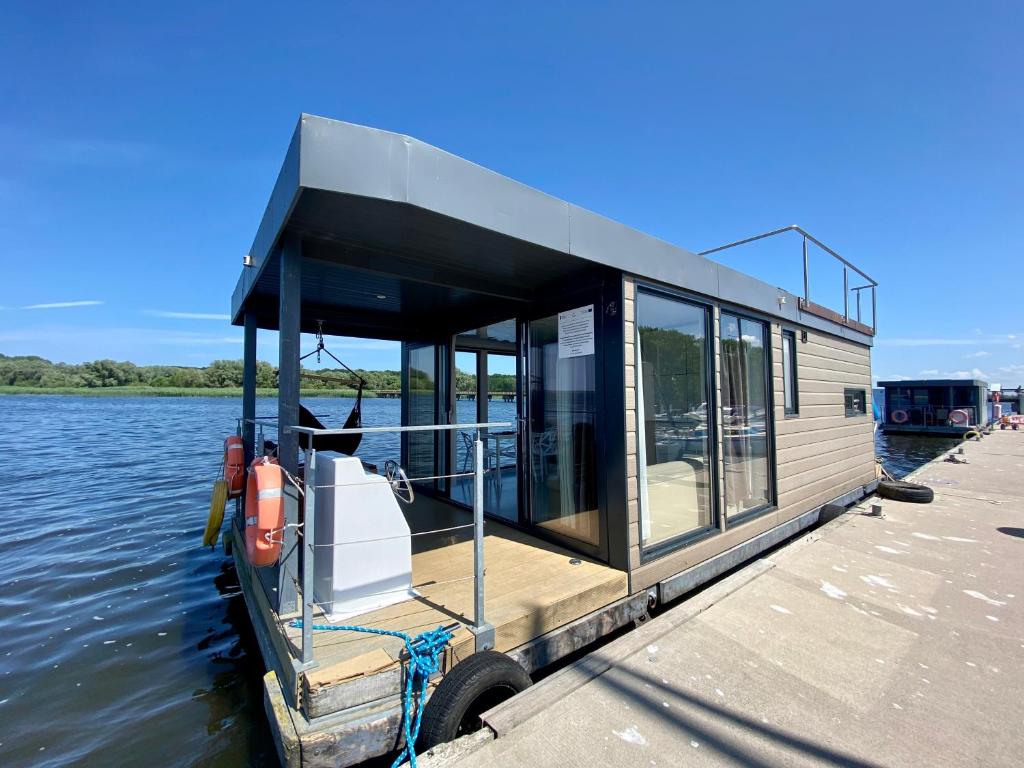 Hausboot- Domy na wodzie - Houseboat Porta Mare photo 2
