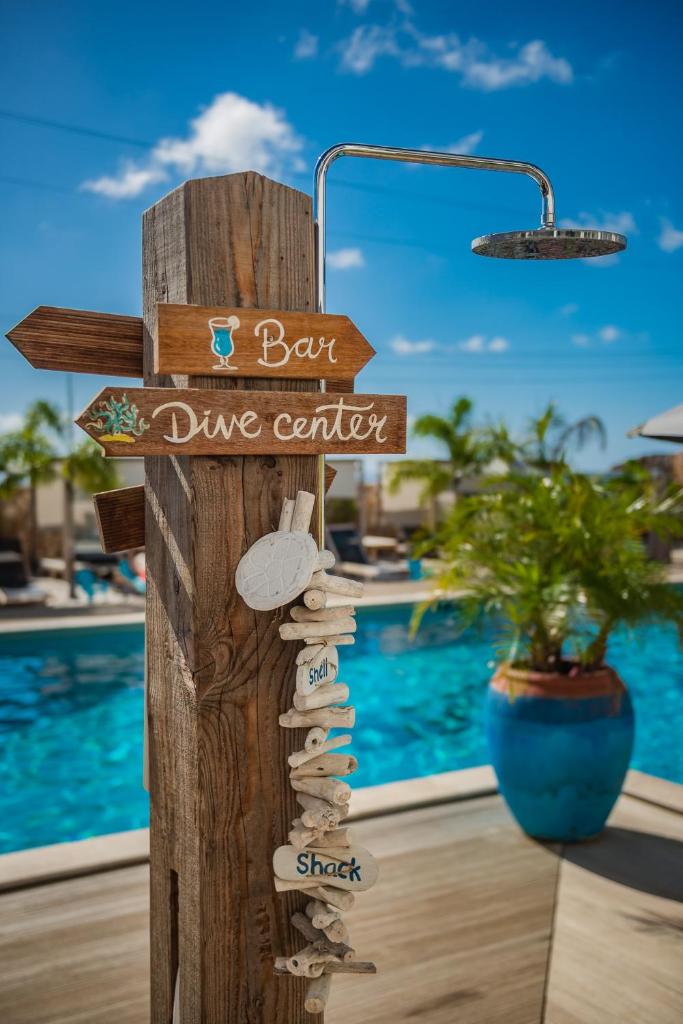 Bloozz resort Bonaire photo 2