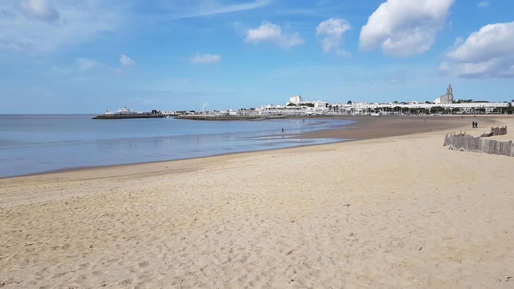HOUSE CLOSE TO ROYAN AND SEASIDE, GROUND FLOOR, QUIET AND COMFORTABLE photo 3